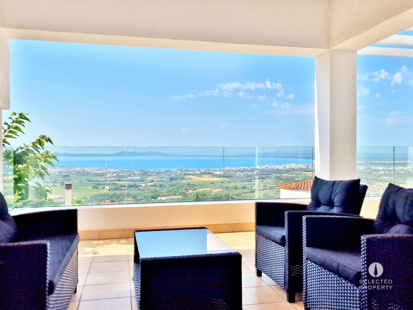 Casa de 4 habitaciones en Roses en venta con piscina - 665.000 € (Ref: 9618701)