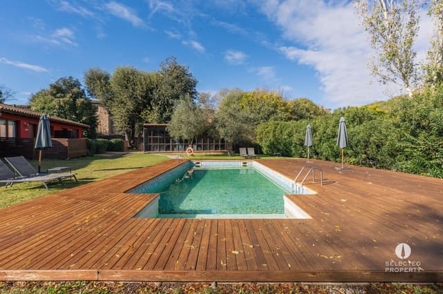 11 slaapkamer Huis te koop in Cabanelles met zwembad - € 1.590.000 (Ref: 9649876)