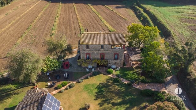 11 slaapkamer Huis te koop in Cabanelles met zwembad - € 1.590.000 (Ref: 9649876)