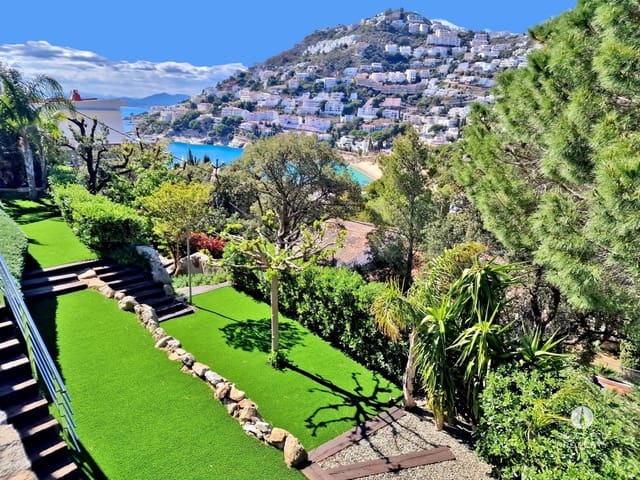 7 slaapkamer Villa te koop in Roses met zwembad - € 2.995.000 (Ref: 9787740)