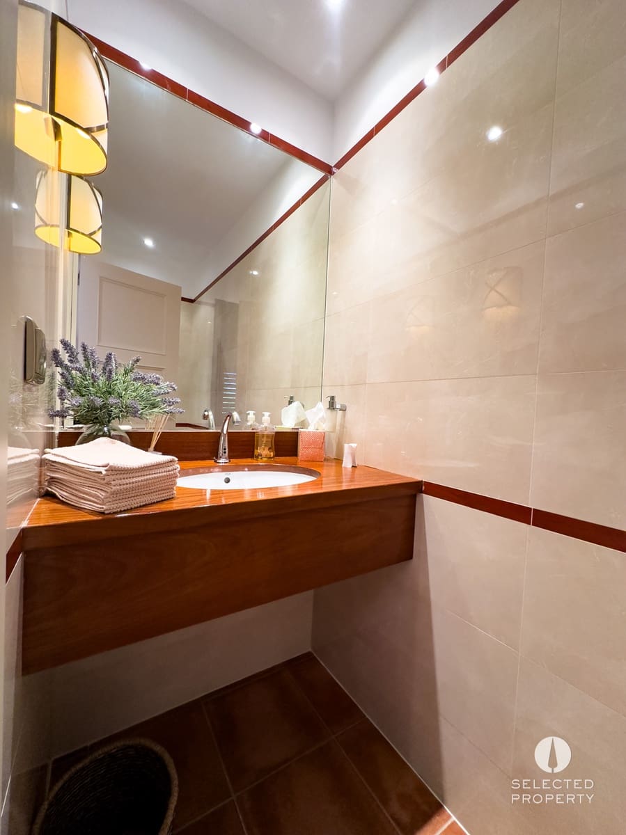 3 slaapkamer Villa te koop in Navata met zwembad - € 980.000 (Ref: 9789791)