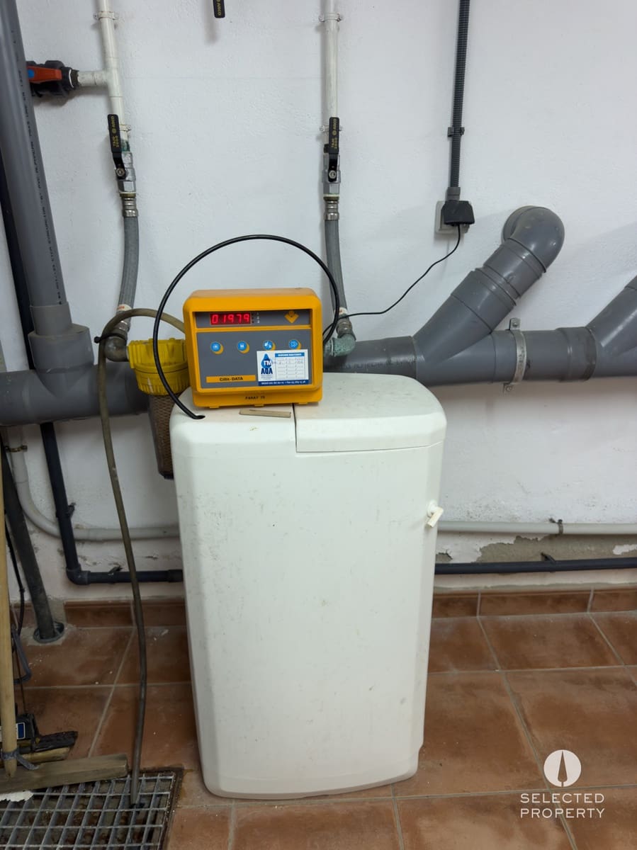 3 slaapkamer Villa te koop in Navata met zwembad - € 980.000 (Ref: 9789791)