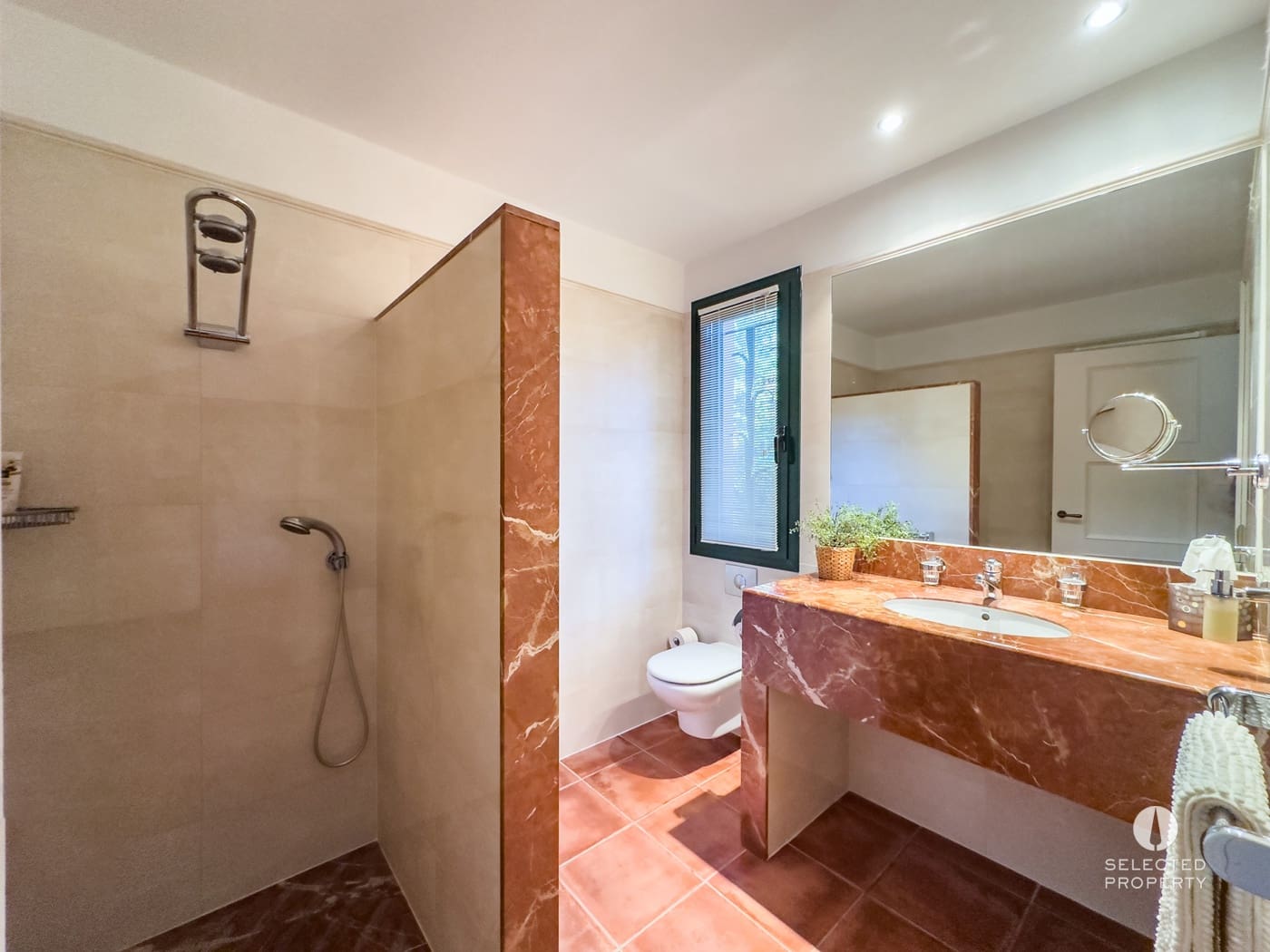 3 slaapkamer Villa te koop in Navata met zwembad - € 980.000 (Ref: 9789791)