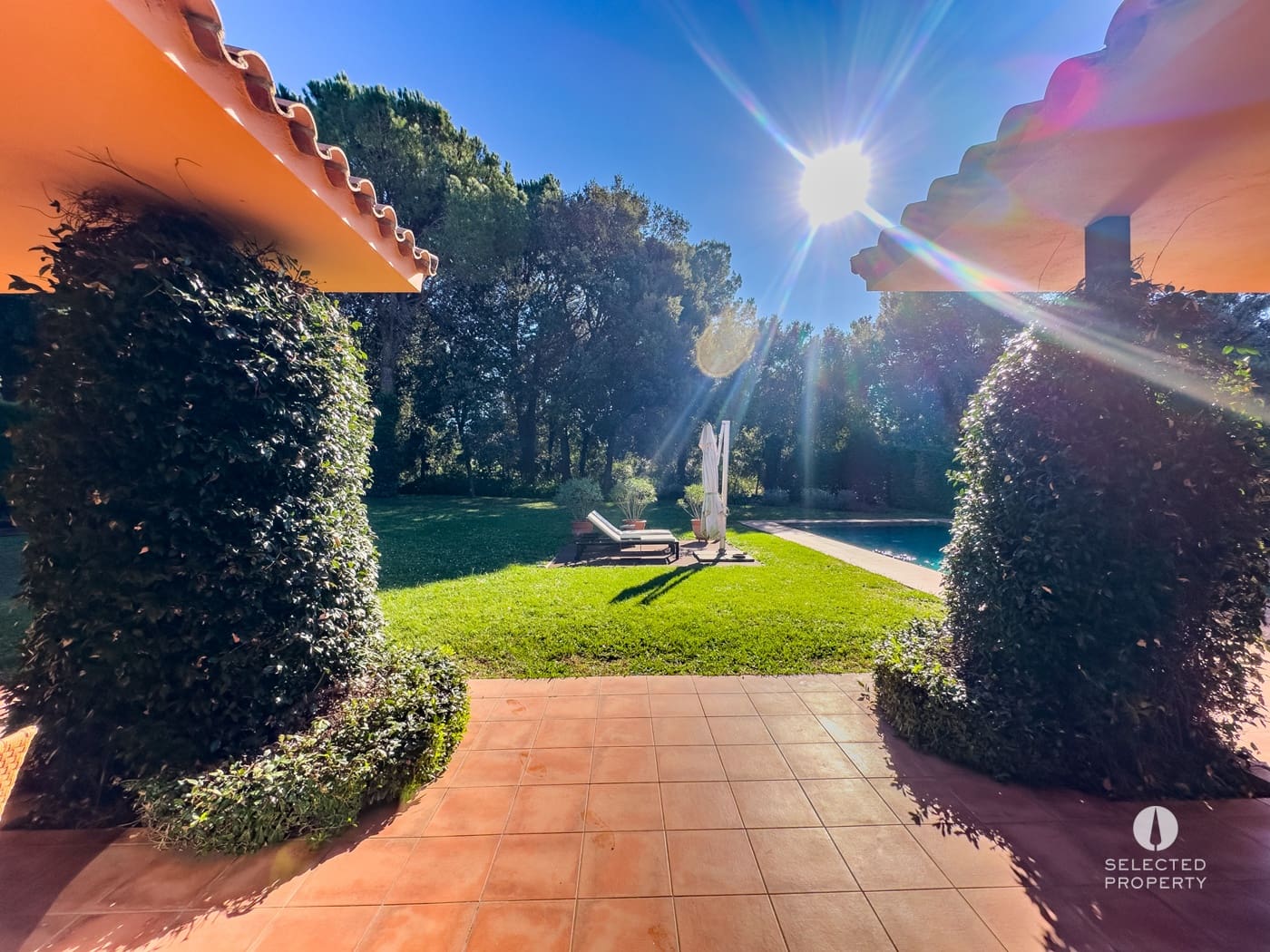 3 slaapkamer Villa te koop in Navata met zwembad - € 980.000 (Ref: 9789791)