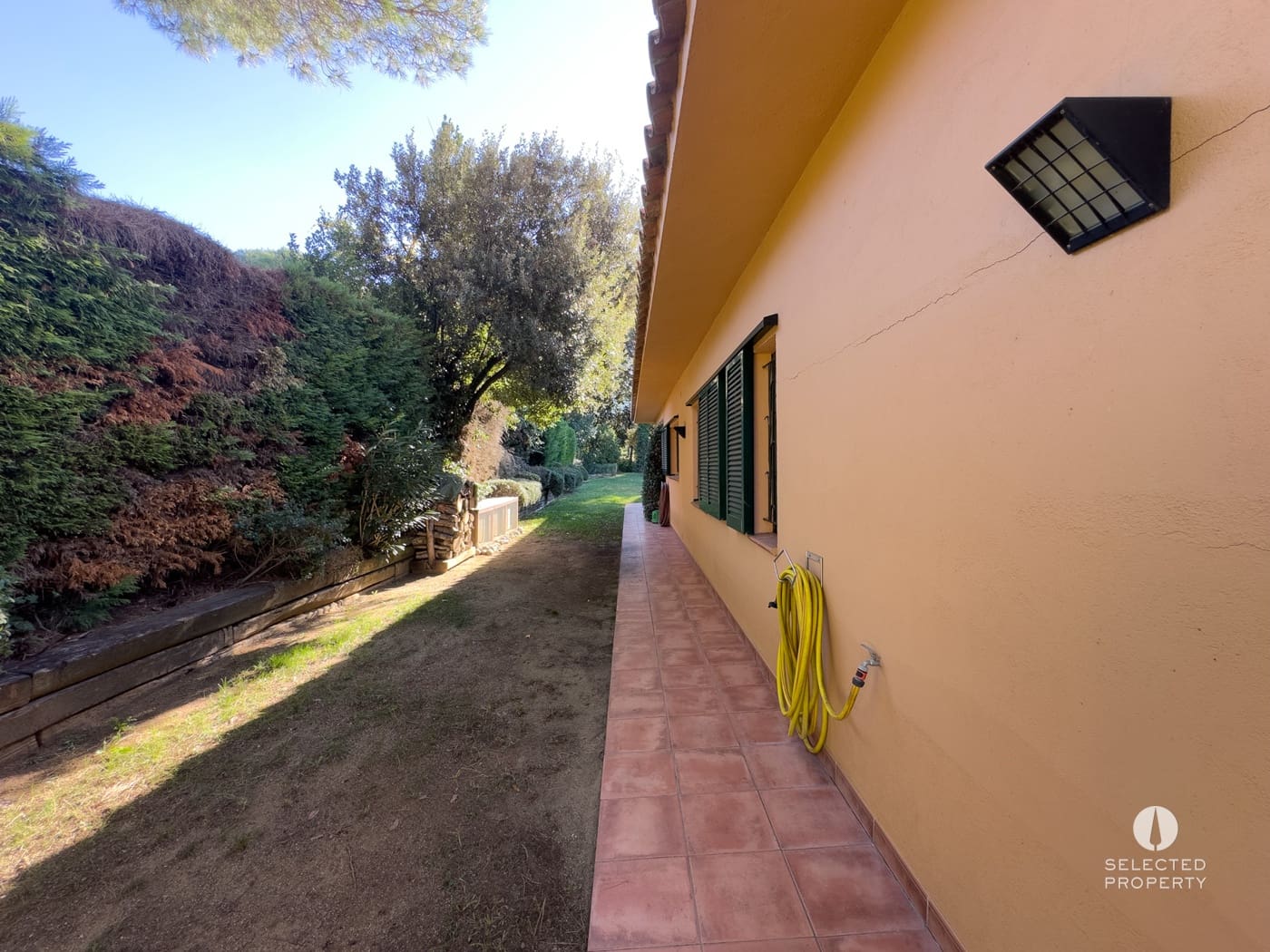 3 slaapkamer Villa te koop in Navata met zwembad - € 980.000 (Ref: 9789791)