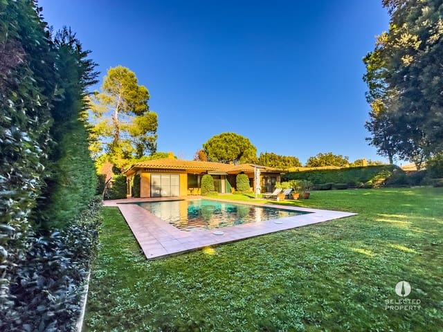 3 slaapkamer Villa te koop in Navata met zwembad - € 980.000 (Ref: 9789791)