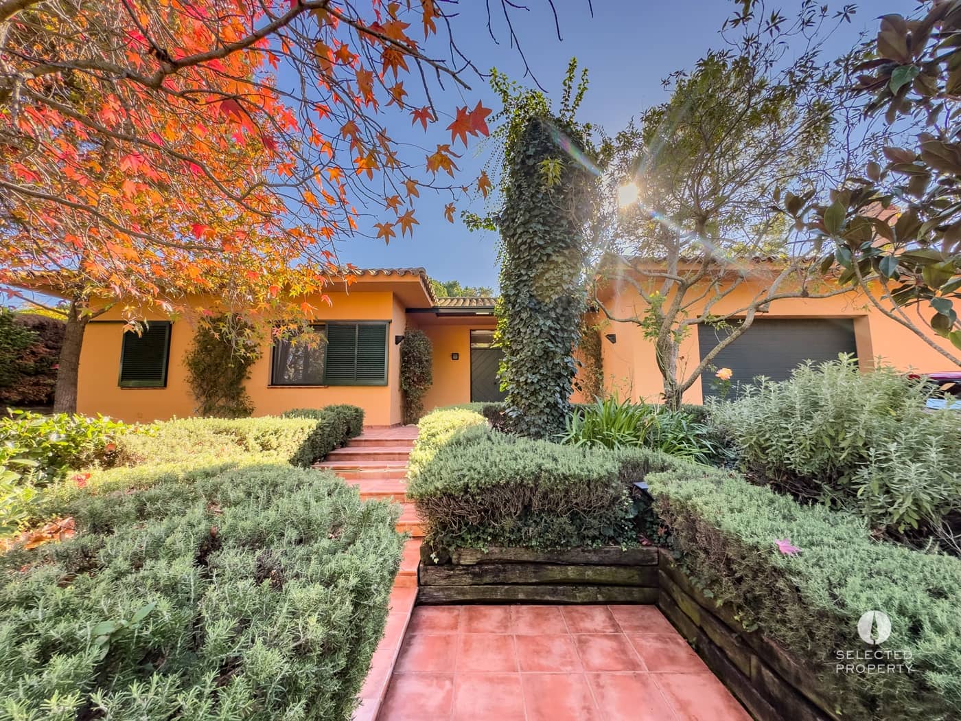 3 slaapkamer Villa te koop in Navata met zwembad - € 980.000 (Ref: 9789791)