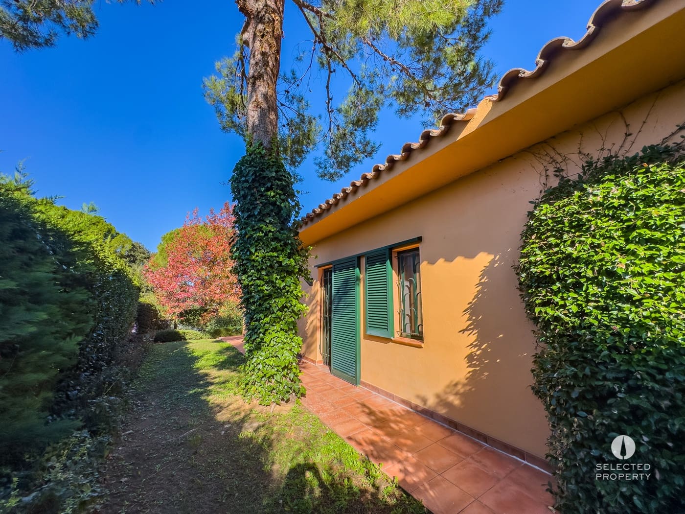 3 slaapkamer Villa te koop in Navata met zwembad - € 980.000 (Ref: 9789791)