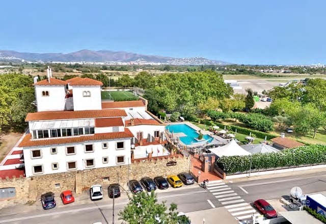 Hotel para venda em Empuriabrava, Castelló d'Empúries - 5 000 000 € (Ref: 9863442)
