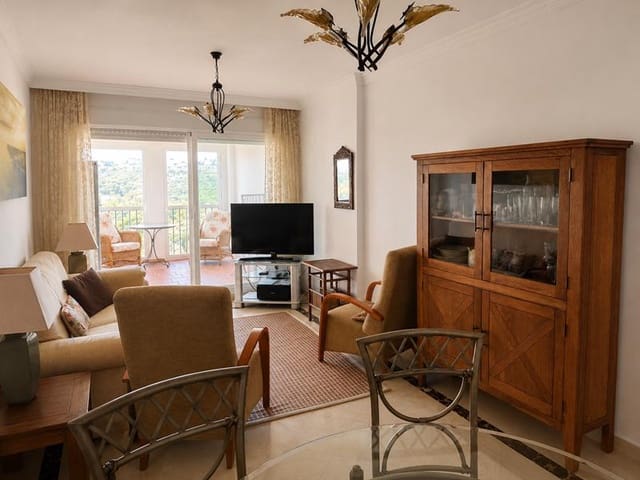 Piso de 2 habitaciones en San Luis de Sabinillas, Manilva en venta con piscina garaje - 232.500 € (Ref: 10008114)