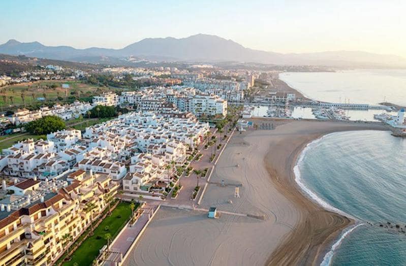 2 quarto Apartamento para venda em San Luis de Sabinillas com piscina - 239 000 € (Ref: 10008115)