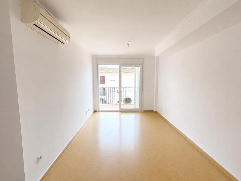 2 quarto Apartamento para venda em San Luis de Sabinillas com piscina - 239 000 € (Ref: 10008115)