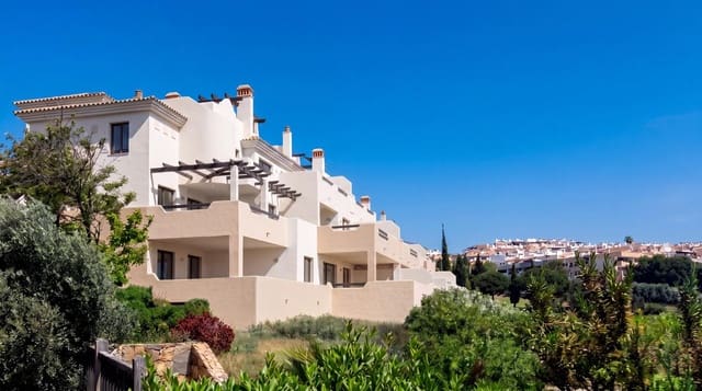 2 slaapkamer Flat te koop in Casares met zwembad garage - € 296.000 (Ref: 10008116)
