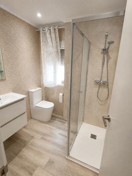 3 sypialnia Mieszkanie do wynajęcia w Estepona - 950 € (Ref: 10039968)