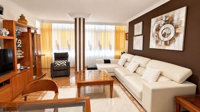 4 camera da letto Appartamento da affittare in Malaga città con garage - 1.700 € (Rif: 10049655)