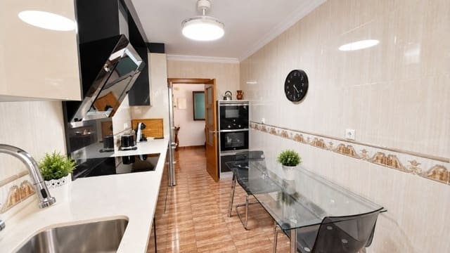 4 camera da letto Appartamento da affittare in Malaga città con garage - 1.700 € (Rif: 10049655)