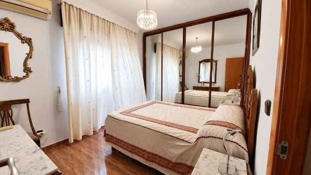 4 camera da letto Appartamento da affittare in Malaga città con garage - 1.700 € (Rif: 10049655)