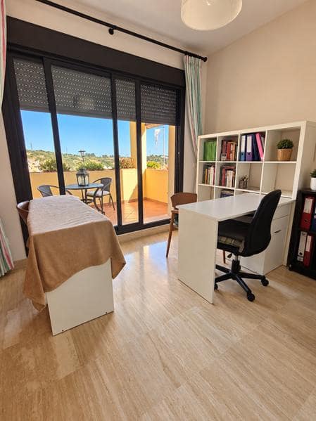 3 slaapkamer Flat te koop in Estepona met zwembad garage - € 487.000 (Ref: 10081544)