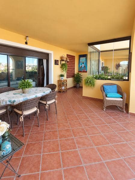 3 slaapkamer Flat te koop in Estepona met zwembad garage - € 487.000 (Ref: 10081544)