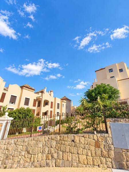 3 slaapkamer Flat te koop in Estepona met zwembad garage - € 487.000 (Ref: 10081544)