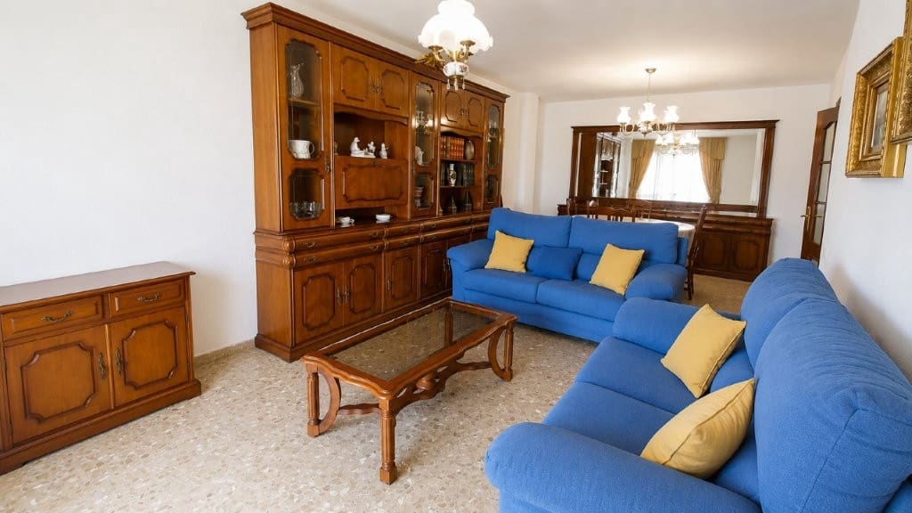 4 sypialnia Mieszkanie na sprzedaż w Miasto Malaga z garażem - 387 000 € (Ref: 10081546)