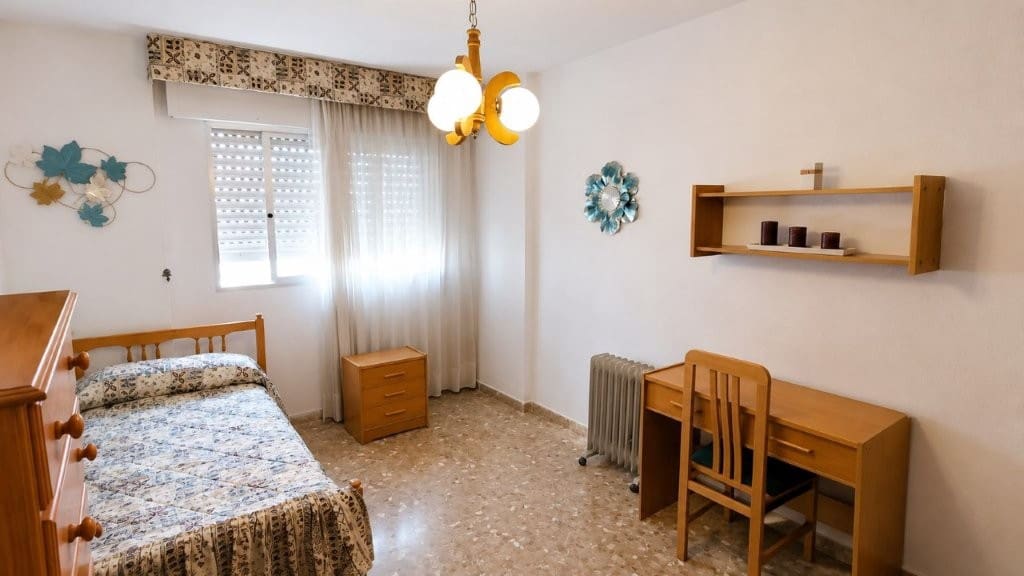 4 sypialnia Mieszkanie na sprzedaż w Miasto Malaga z garażem - 387 000 € (Ref: 10081546)