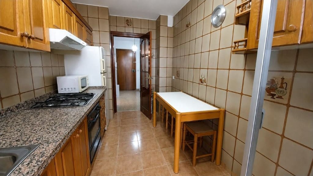 4 sypialnia Mieszkanie na sprzedaż w Miasto Malaga z garażem - 387 000 € (Ref: 10081546)