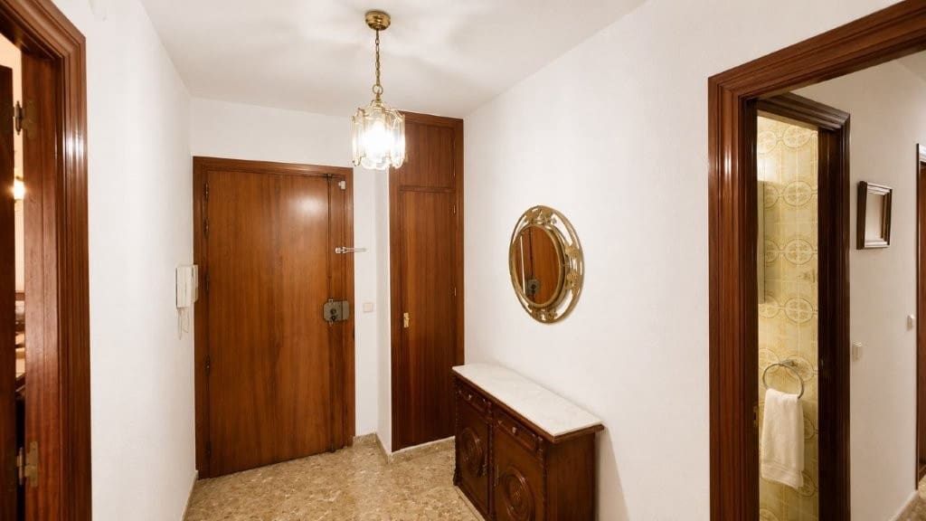 4 sypialnia Mieszkanie na sprzedaż w Miasto Malaga z garażem - 387 000 € (Ref: 10081546)