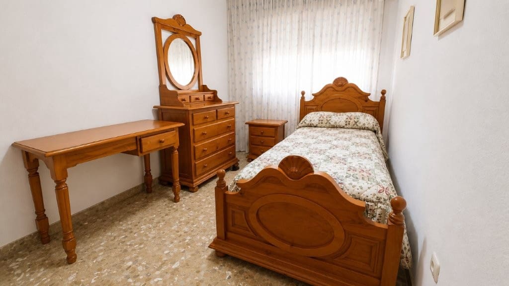 4 sypialnia Mieszkanie na sprzedaż w Miasto Malaga z garażem - 387 000 € (Ref: 10081546)