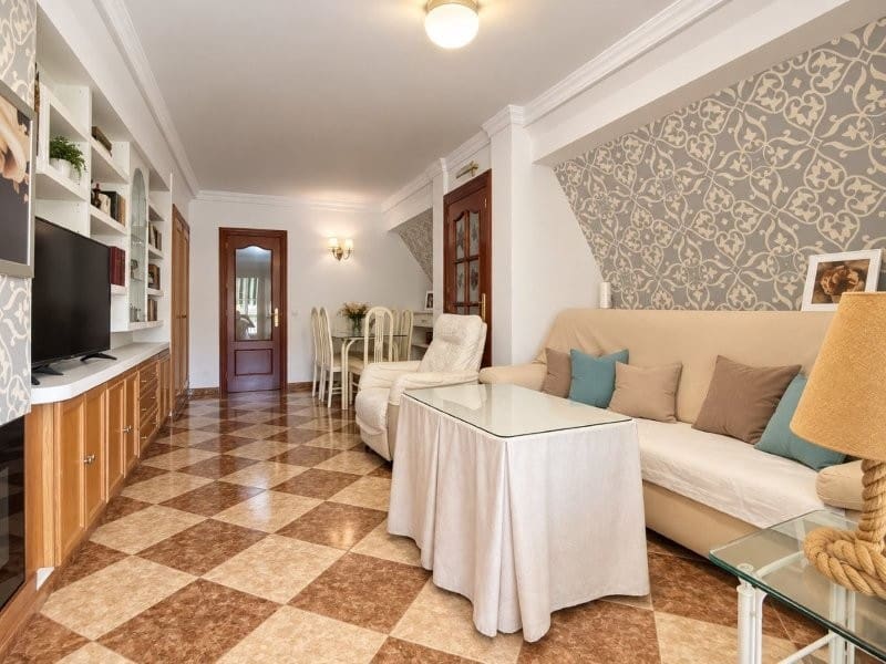 3 bedroom Flat for sale in Malaga city with garage - € 372,000 (Ref: 10081547)