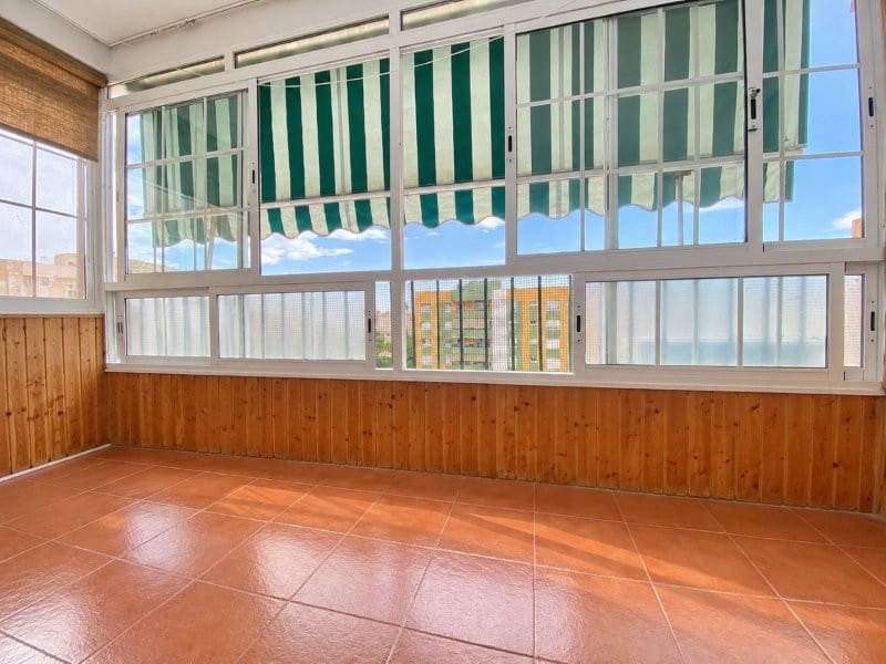 3 bedroom Flat for sale in Malaga city with garage - € 372,000 (Ref: 10081547)