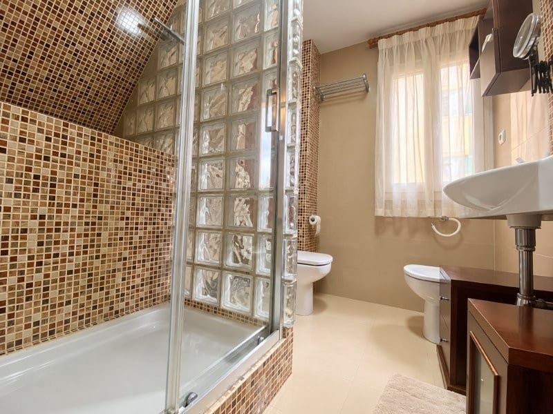 3 bedroom Flat for sale in Malaga city with garage - € 372,000 (Ref: 10081547)