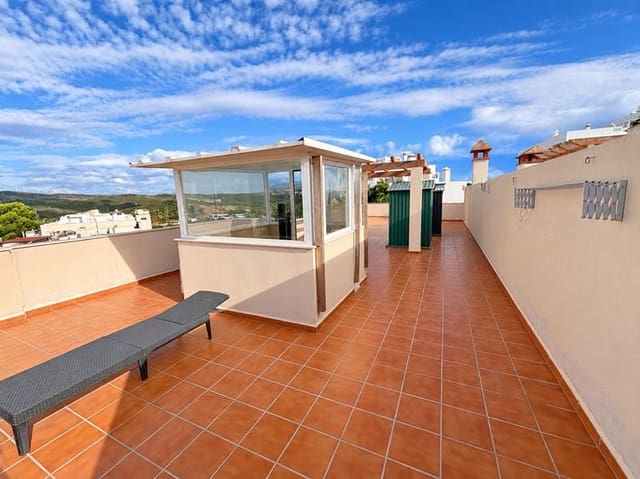 3 soveværelse Penthouse til salg i Casares med swimmingpool garage - € 284.900 (Ref: 10094976)