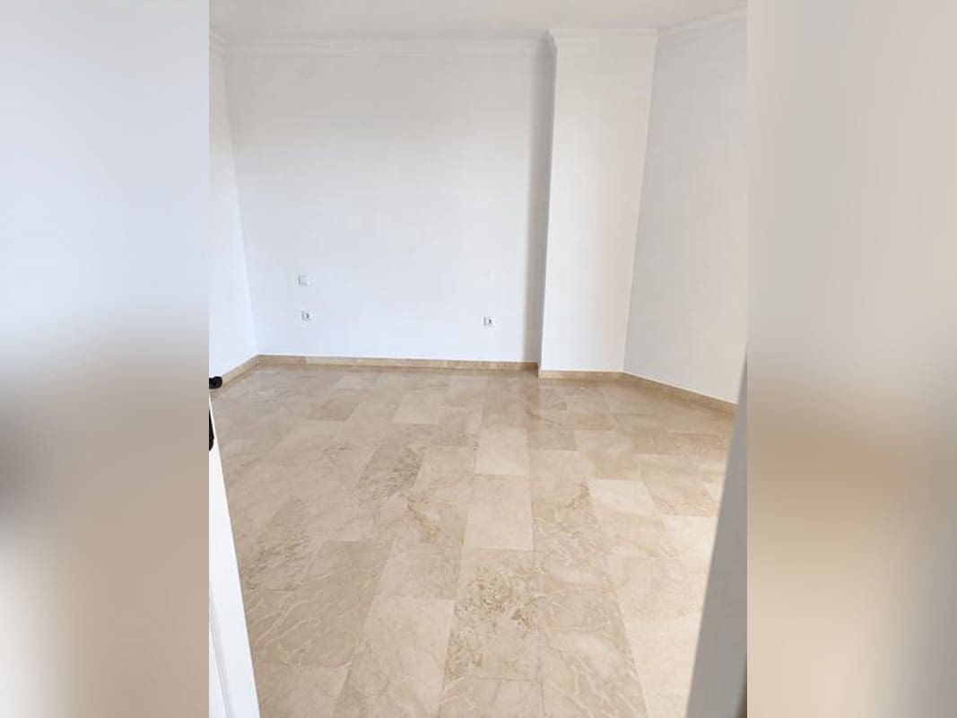 1 chambre Appartement à vendre à Estepona avec piscine - 223 000 € (Ref: 10113501)