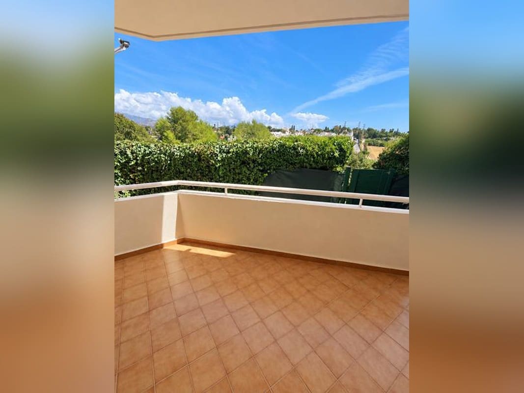 1 chambre Appartement à vendre à Estepona avec piscine - 223 000 € (Ref: 10113501)