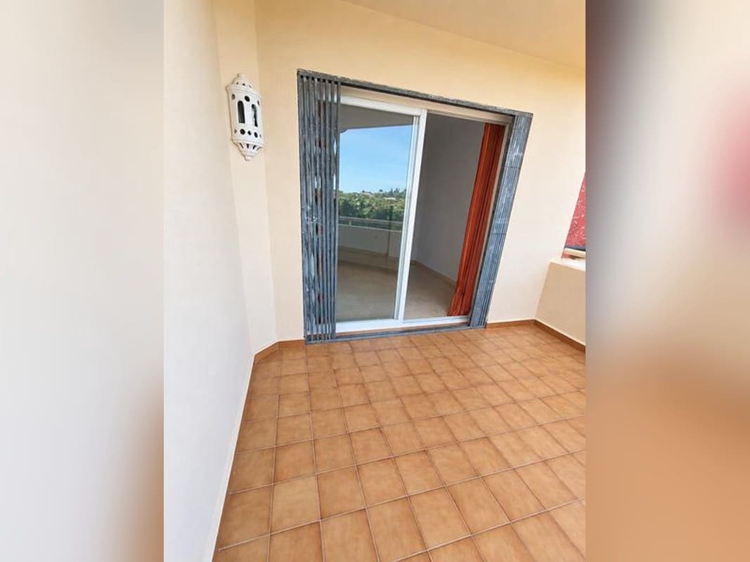 1 chambre Appartement à vendre à Estepona avec piscine - 223 000 € (Ref: 10113501)