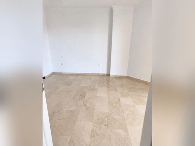 1 chambre Appartement à vendre à Estepona avec piscine - 223 000 € (Ref: 10113501)