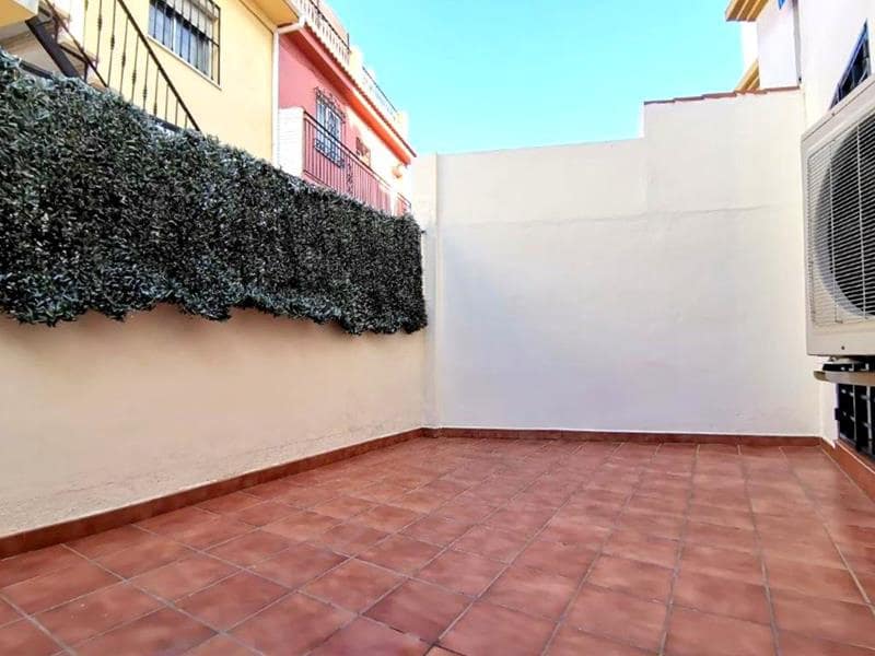 2 bedroom Flat for rent in Malaga city with garage - € 1,250 (Ref: 10113502)