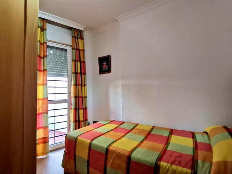 2 bedroom Flat for rent in Malaga city with garage - € 1,250 (Ref: 10113502)