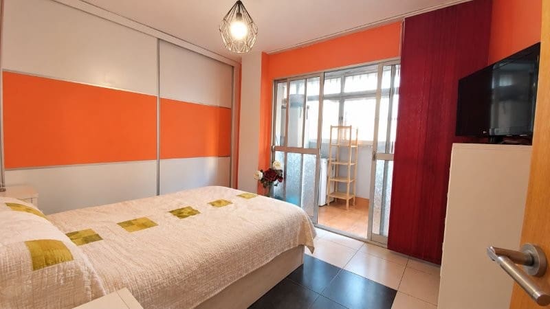 3 bedroom Flat for sale in Malaga city - € 300,000 (Ref: 10127297)