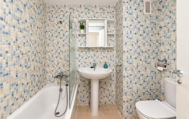 2 bedroom Flat for rent in Casares with pool garage - € 1,100 (Ref: 10170200)