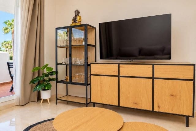 2 bedroom Flat for rent in Casares with pool garage - € 1,100 (Ref: 10170200)
