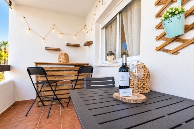 2 bedroom Flat for rent in Casares with pool garage - € 1,100 (Ref: 10170200)