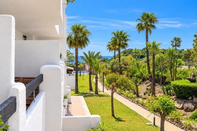 2 bedroom Flat for rent in Casares with pool garage - € 1,100 (Ref: 10170200)