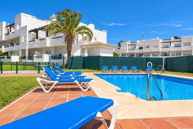 2 bedroom Flat for rent in Casares with pool garage - € 1,100 (Ref: 10170200)