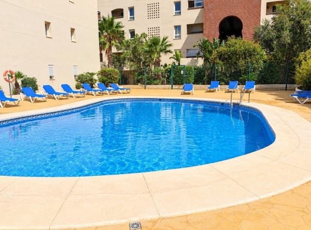 2 sovrum Lägenhet till salu i San Luis de Sabinillas med pool garage - 240 000 € (Ref: 10172922)