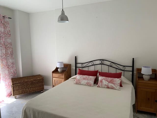 2 sovrum Lägenhet att hyra i San Luis de Sabinillas, Manilva - 950 € (Ref: 10176019)