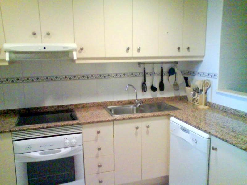 2 sovrum Lägenhet att hyra i San Luis de Sabinillas med pool garage - 950 € (Ref: 10176019)
