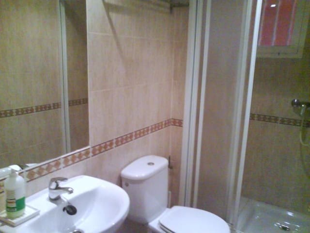 2 sovrum Lägenhet att hyra i San Luis de Sabinillas, Manilva - 950 € (Ref: 10176019)