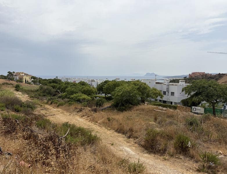 Byggetomt til salgs i San Luis de Sabinillas - € 2 300 000 (Ref: 10182200)